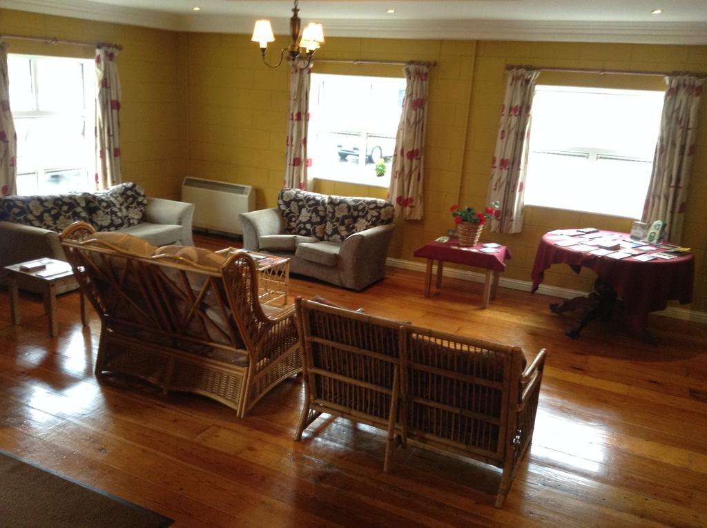 Tralee Holiday Lodge Guest Accommodation Buitenkant foto